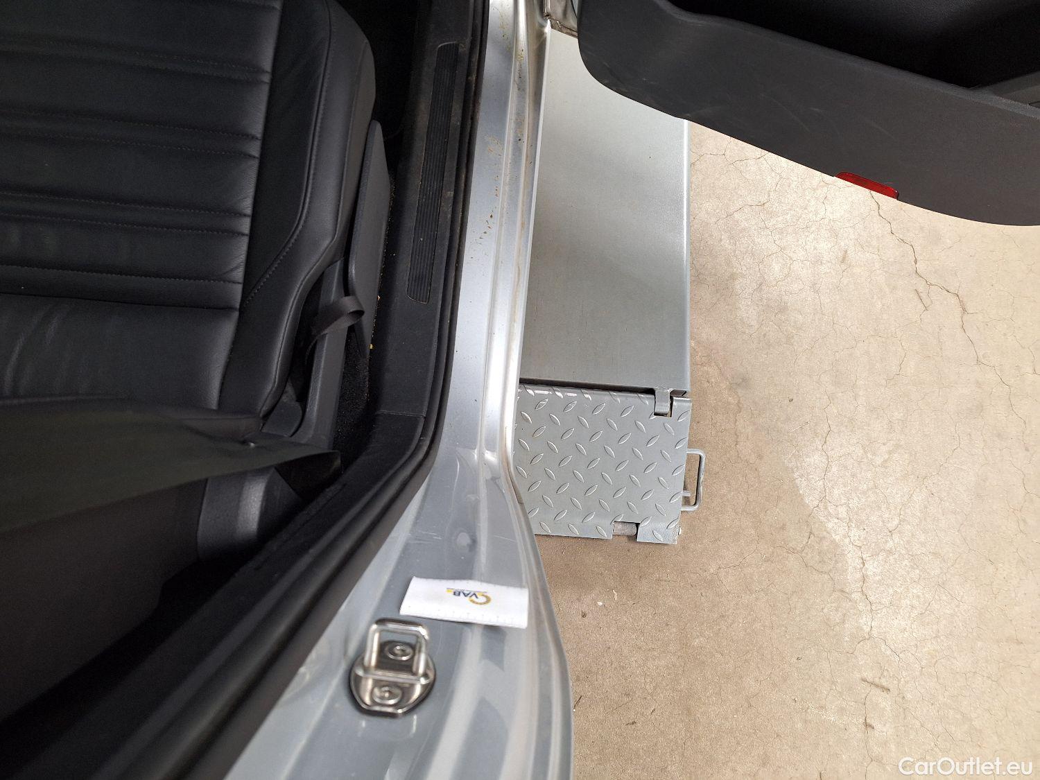  Volkswagen  Touran VW,  '15, Volkswagen  2.0 TDi 110kW Highline DSG 5d 7pl #13