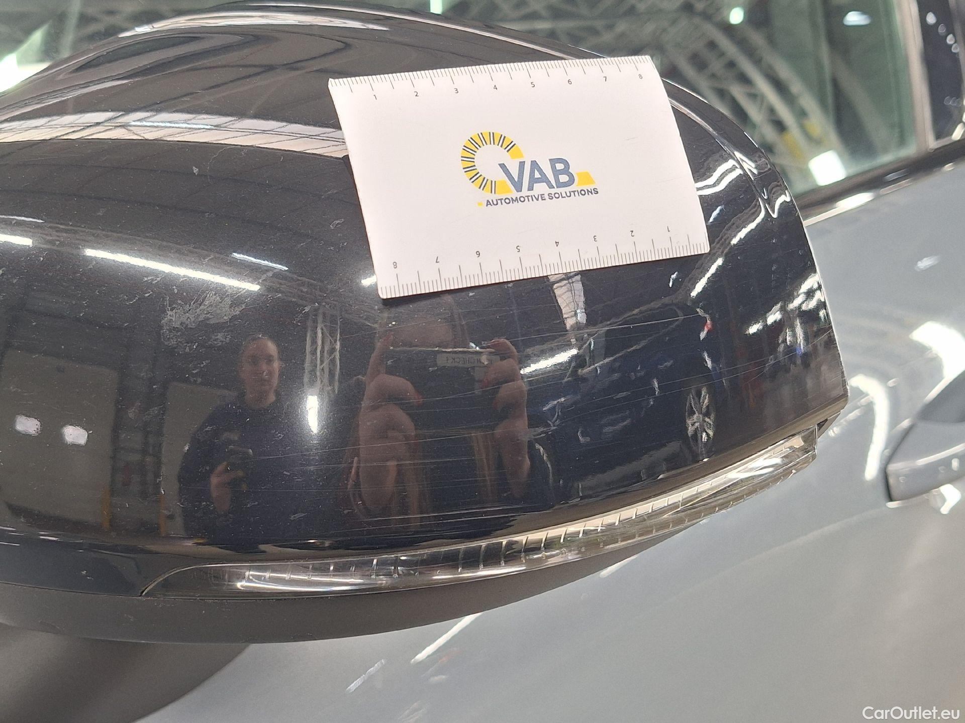  Volvo  XC 40 Volvo, XC40 '17, Volvo XC40 D4 AWD Geartronic R-Design 5d #12