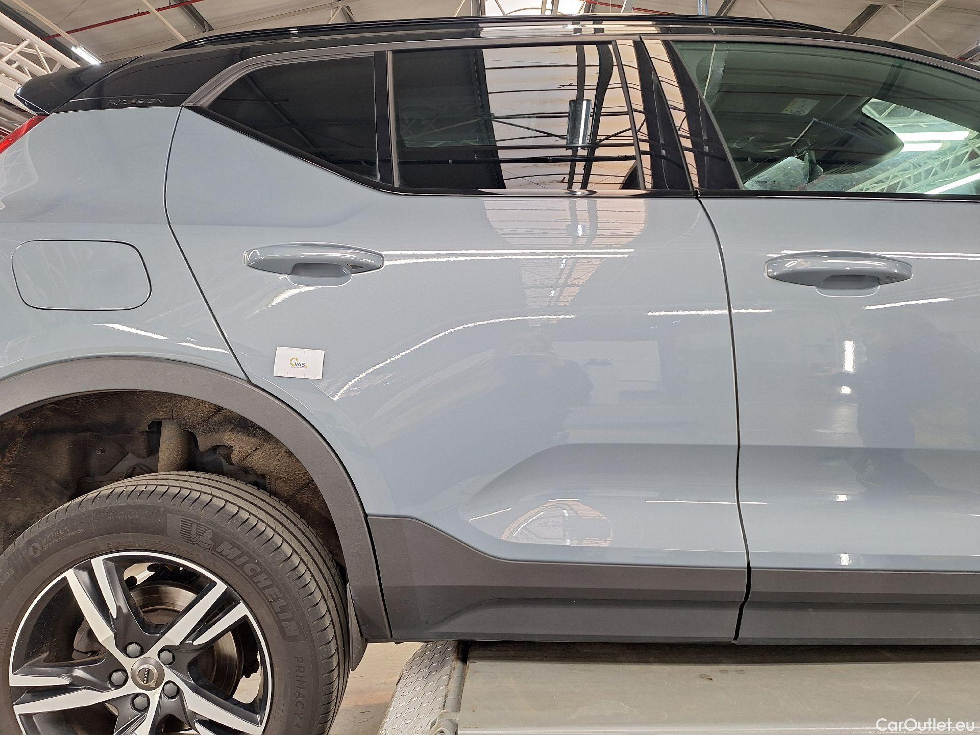  Volvo  XC 40 Volvo, XC40 '17, Volvo XC40 D4 AWD Geartronic R-Design 5d #65