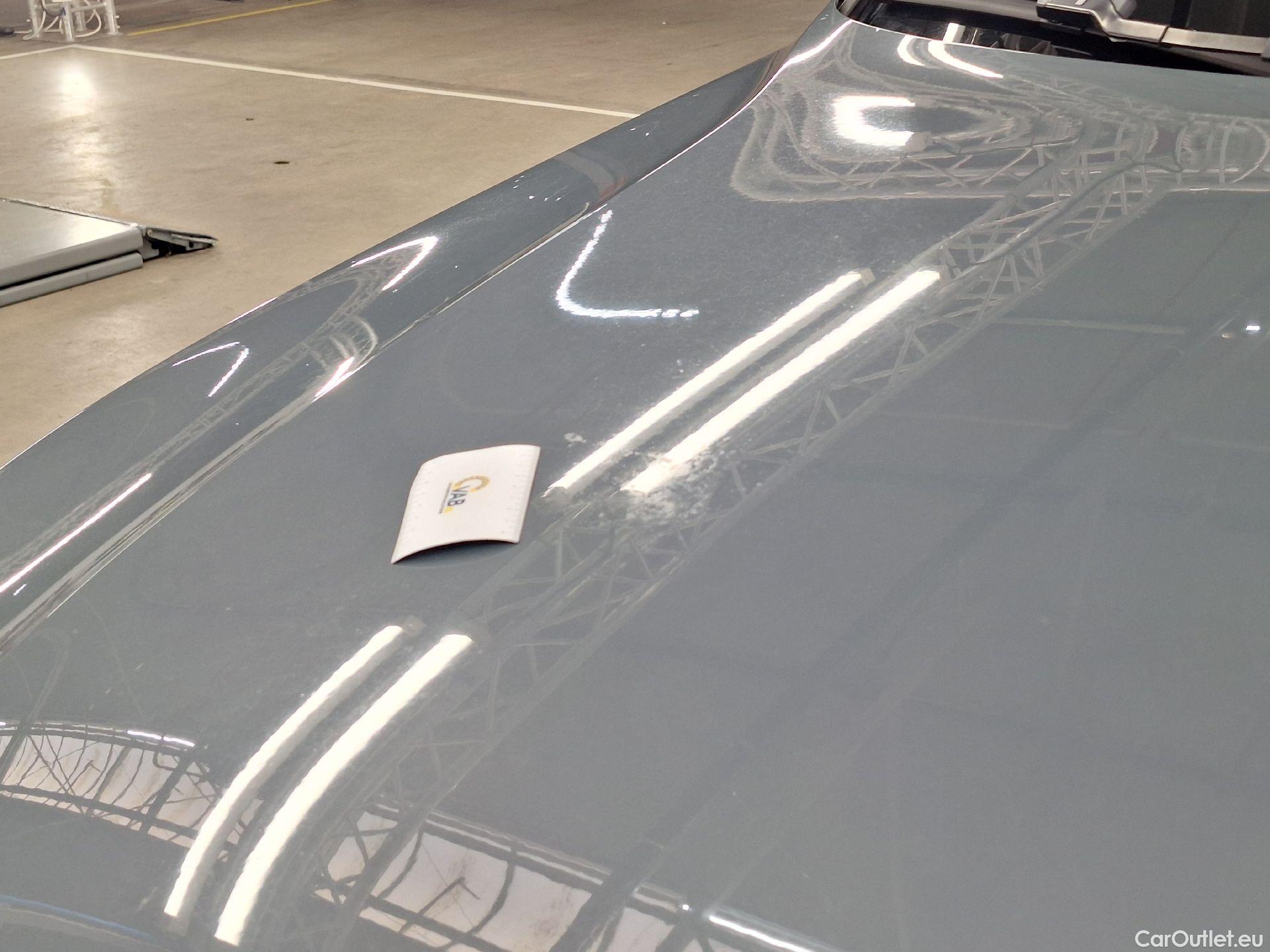  Volvo  XC 40 Volvo, XC40 '17, Volvo XC40 D4 AWD Geartronic R-Design 5d #2