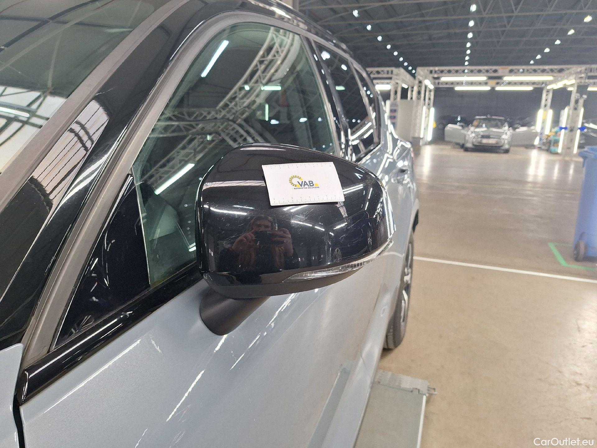  Volvo  XC 40 Volvo, XC40 '17, Volvo XC40 D4 AWD Geartronic R-Design 5d #11