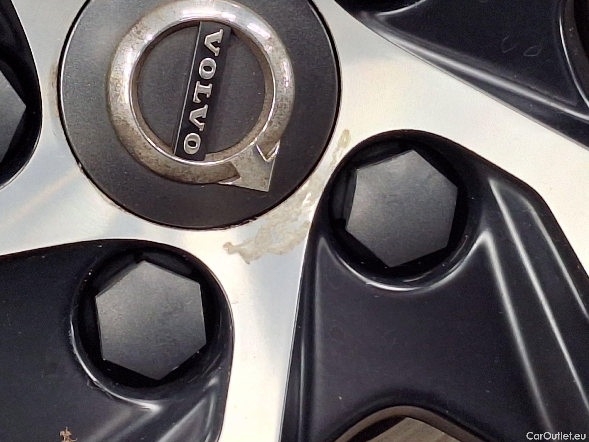  Volvo  XC 40 Volvo, XC40 '17, Volvo XC40 D4 AWD Geartronic R-Design 5d #68