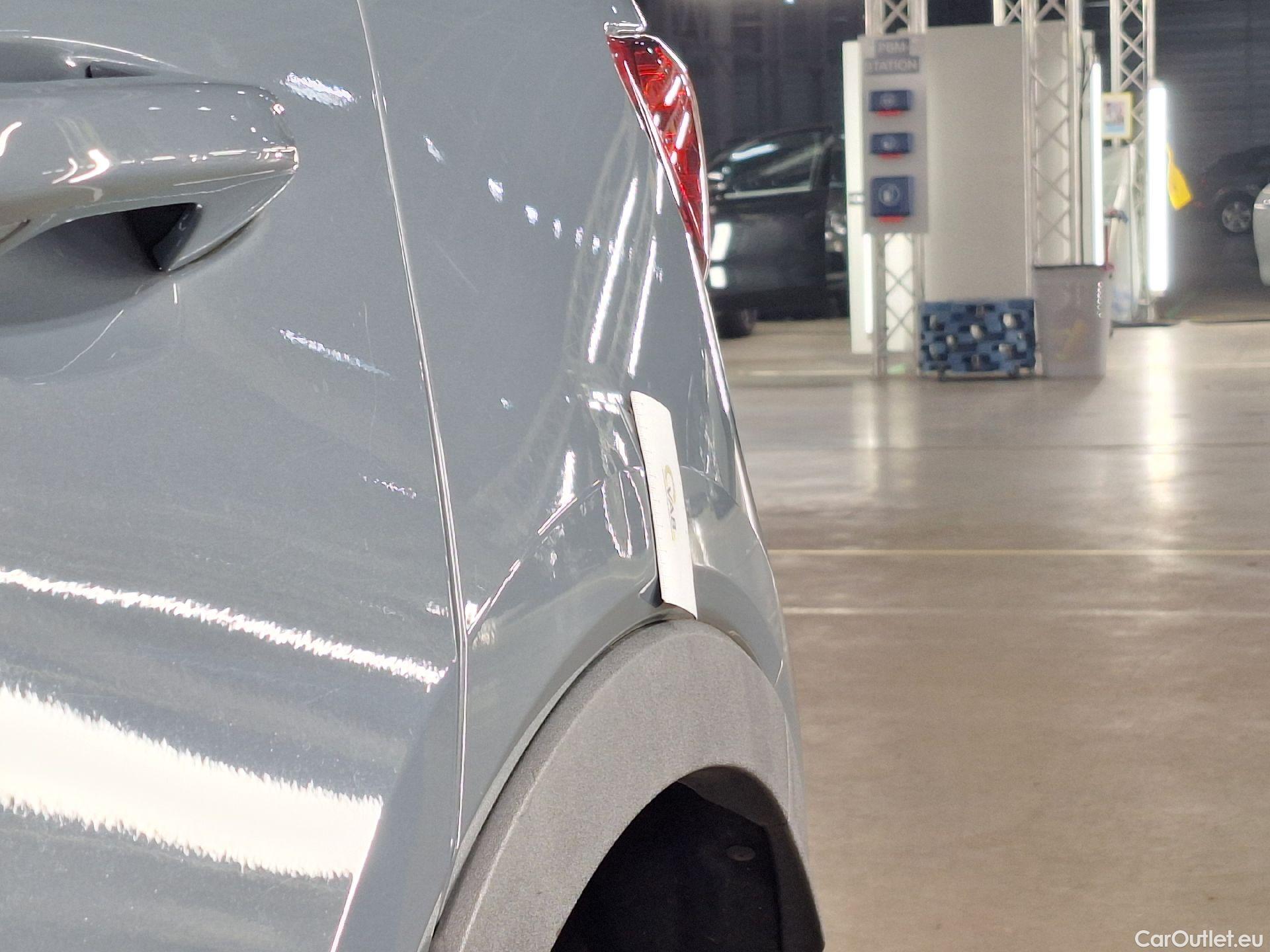  Volvo  XC 40 Volvo, XC40 '17, Volvo XC40 D4 AWD Geartronic R-Design 5d #22