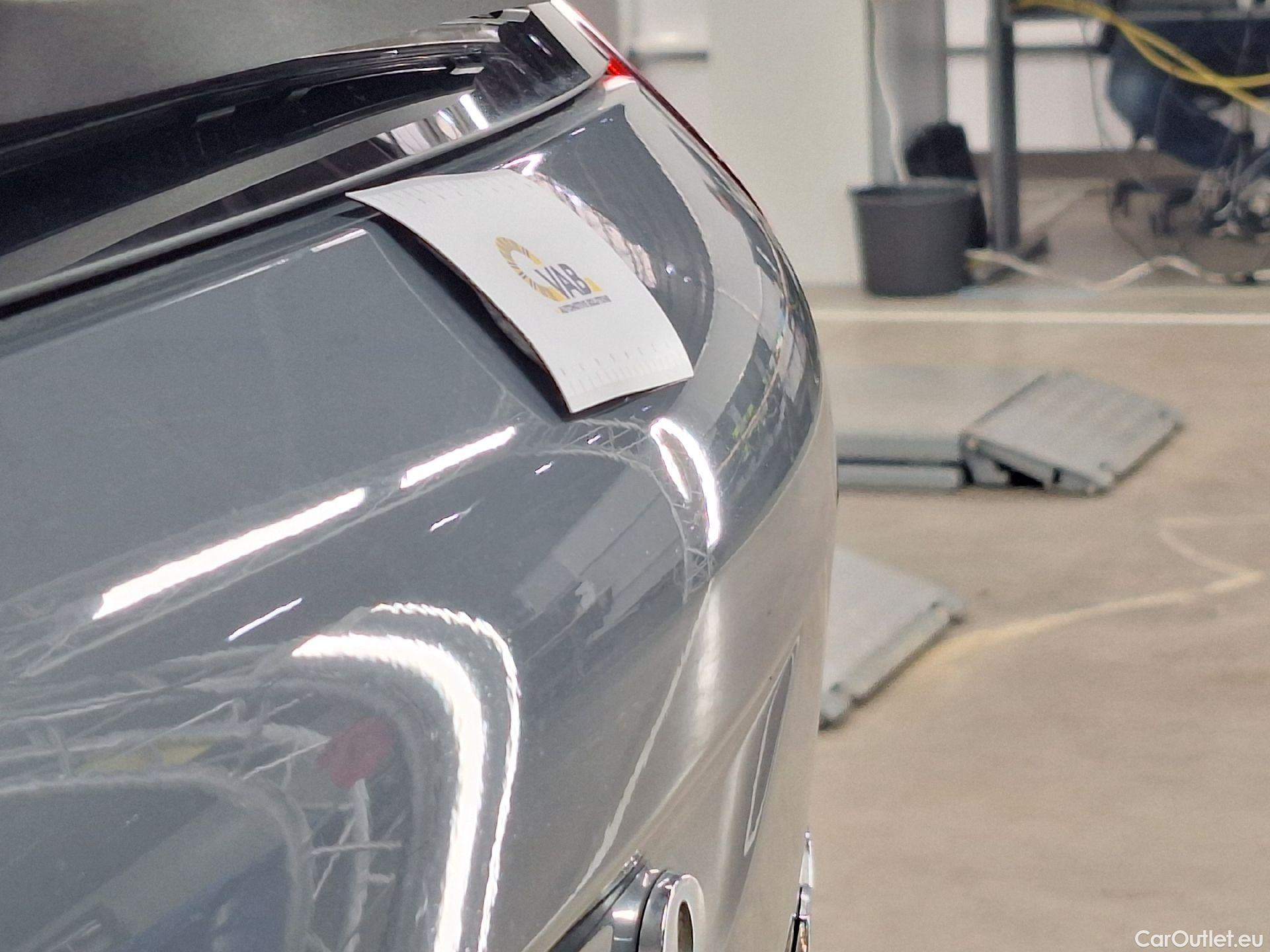  Volvo  XC 40 Volvo, XC40 '17, Volvo XC40 D4 AWD Geartronic R-Design 5d #31