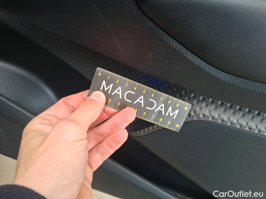  Toyota  C-HR TOYOTA  / 2016 / 5P / SUV 1.8 HYBRIDE 122 DISTINCTIVE #27