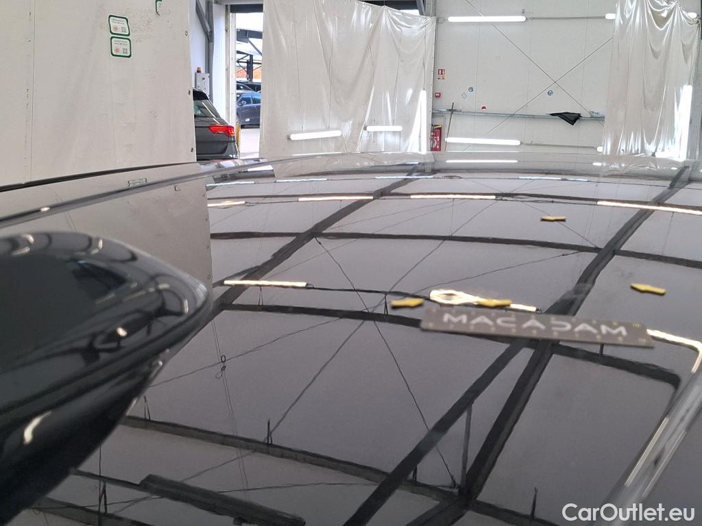  Toyota  C-HR TOYOTA  / 2016 / 5P / SUV 1.8 HYBRIDE 122 DISTINCTIVE #37