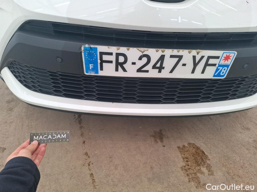  Toyota  C-HR TOYOTA  / 2016 / 5P / SUV 1.8 HYBRIDE 122 DISTINCTIVE #49