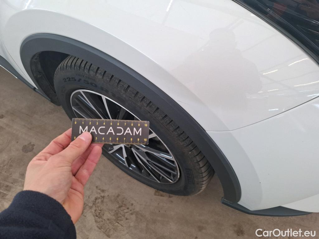  Toyota  C-HR TOYOTA  / 2016 / 5P / SUV 1.8 HYBRIDE 122 DISTINCTIVE #54