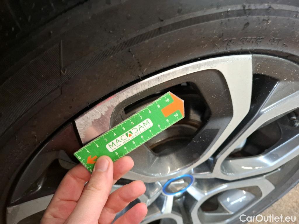  Renault  Captur RENAULT  / 2019 / 5P / SUV Intens E-Tech hybride recharg 160 - 21 #13