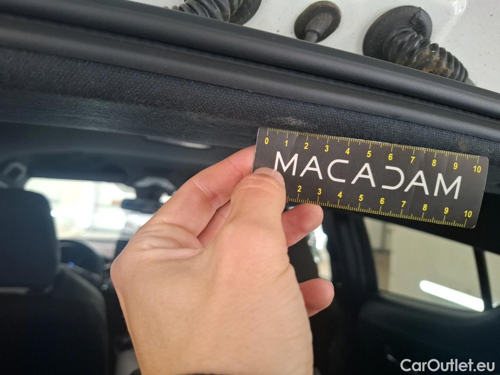  Toyota  C-HR TOYOTA  / 2016 / 5P / SUV 1.8 HYBRIDE 122 DISTINCTIVE #42