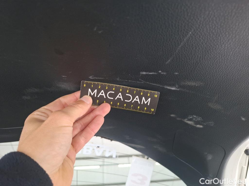  Toyota  C-HR TOYOTA  / 2016 / 5P / SUV 1.8 HYBRIDE 122 DISTINCTIVE #31