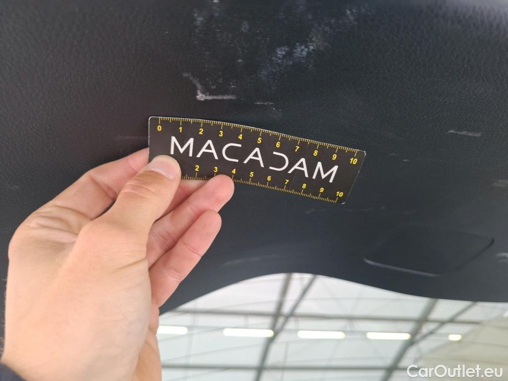  Toyota  C-HR TOYOTA  / 2016 / 5P / SUV 1.8 HYBRIDE 122 DISTINCTIVE #35