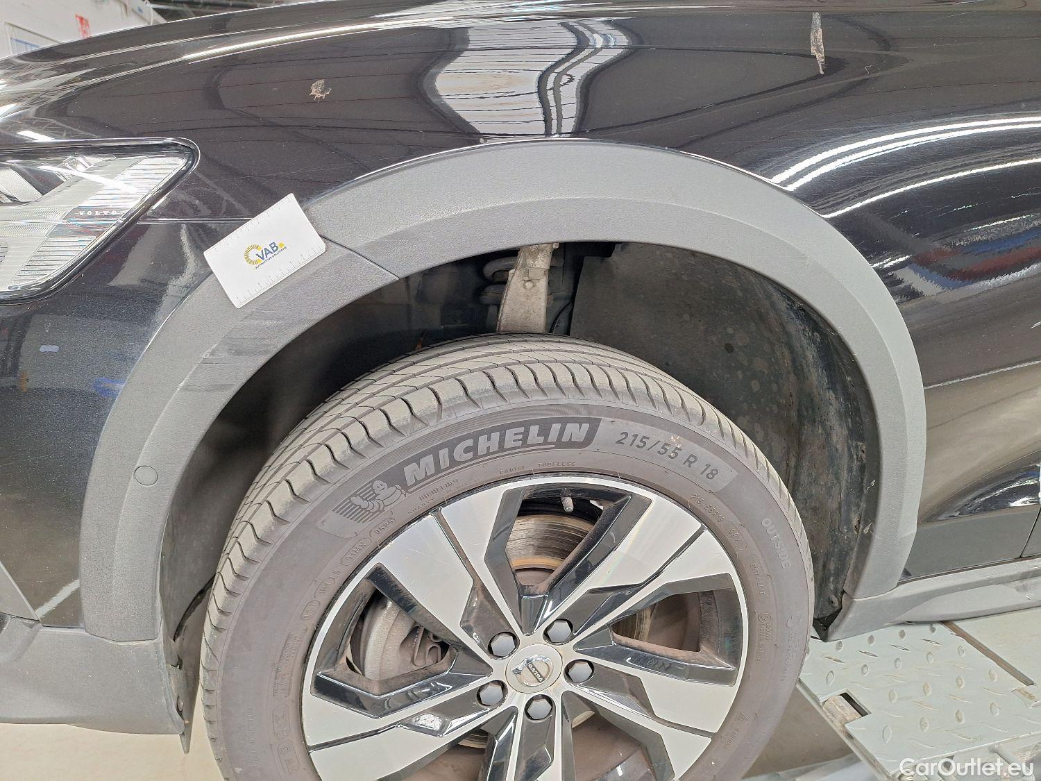  Volvo  V60 Volvo,  '18, Volvo  Cross Country B4 4x4 Geartronic Cross Co #42