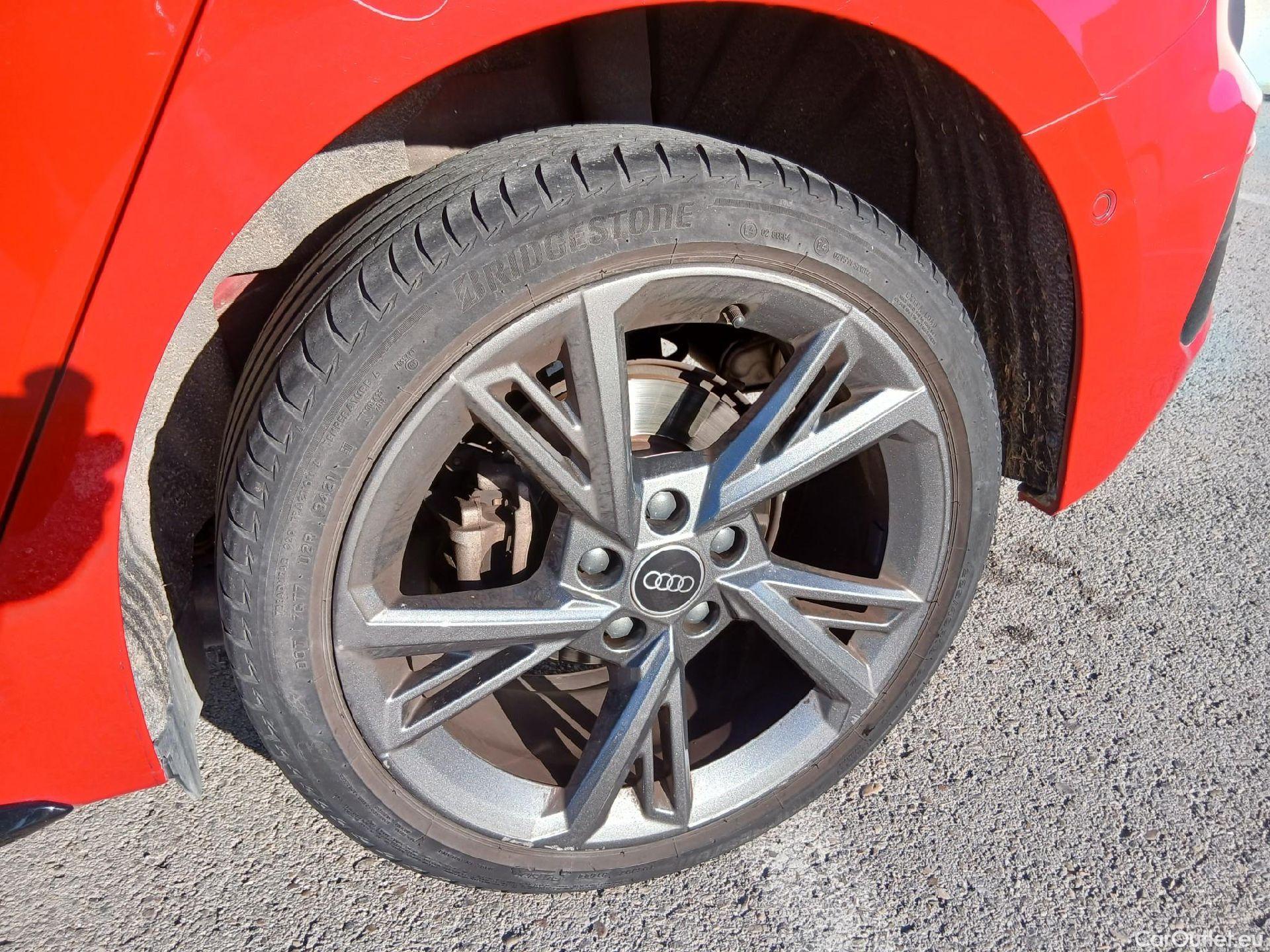  Audi  A3 AUDI  / 2020 / 5P / berlina con portón Sportback S line 40 TFSI e 150kW S tron #29