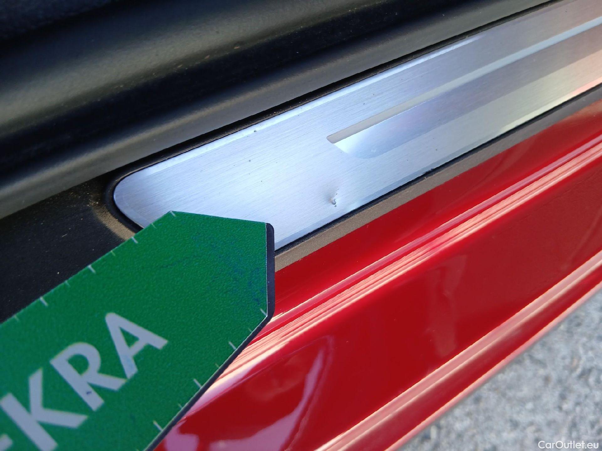  Audi  A3 AUDI  / 2020 / 5P / berlina con portón Sportback S line 40 TFSI e 150kW S tron #48