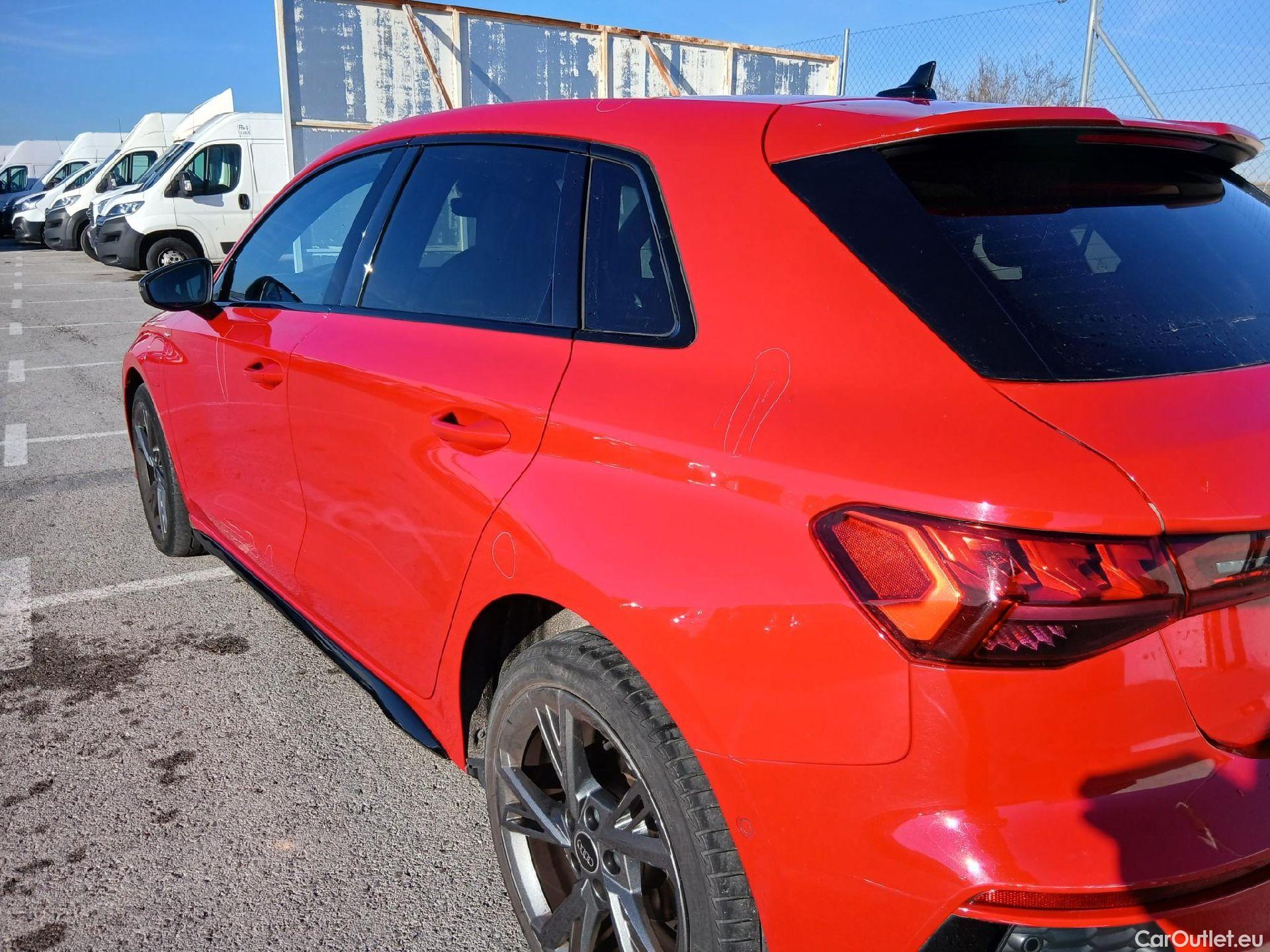  Audi  A3 AUDI  / 2020 / 5P / berlina con portón Sportback S line 40 TFSI e 150kW S tron #27