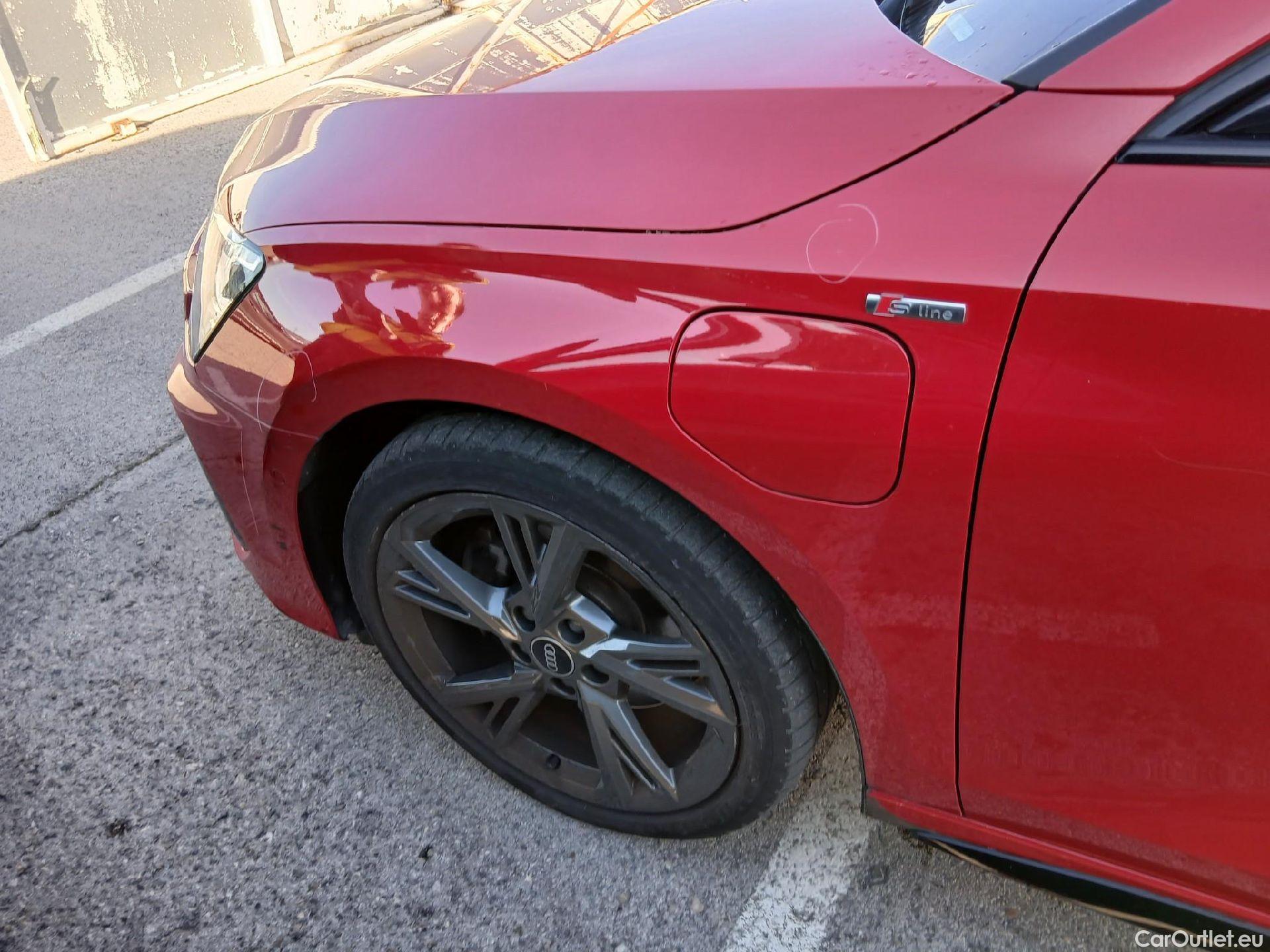  Audi  A3 AUDI  / 2020 / 5P / berlina con portón Sportback S line 40 TFSI e 150kW S tron #12