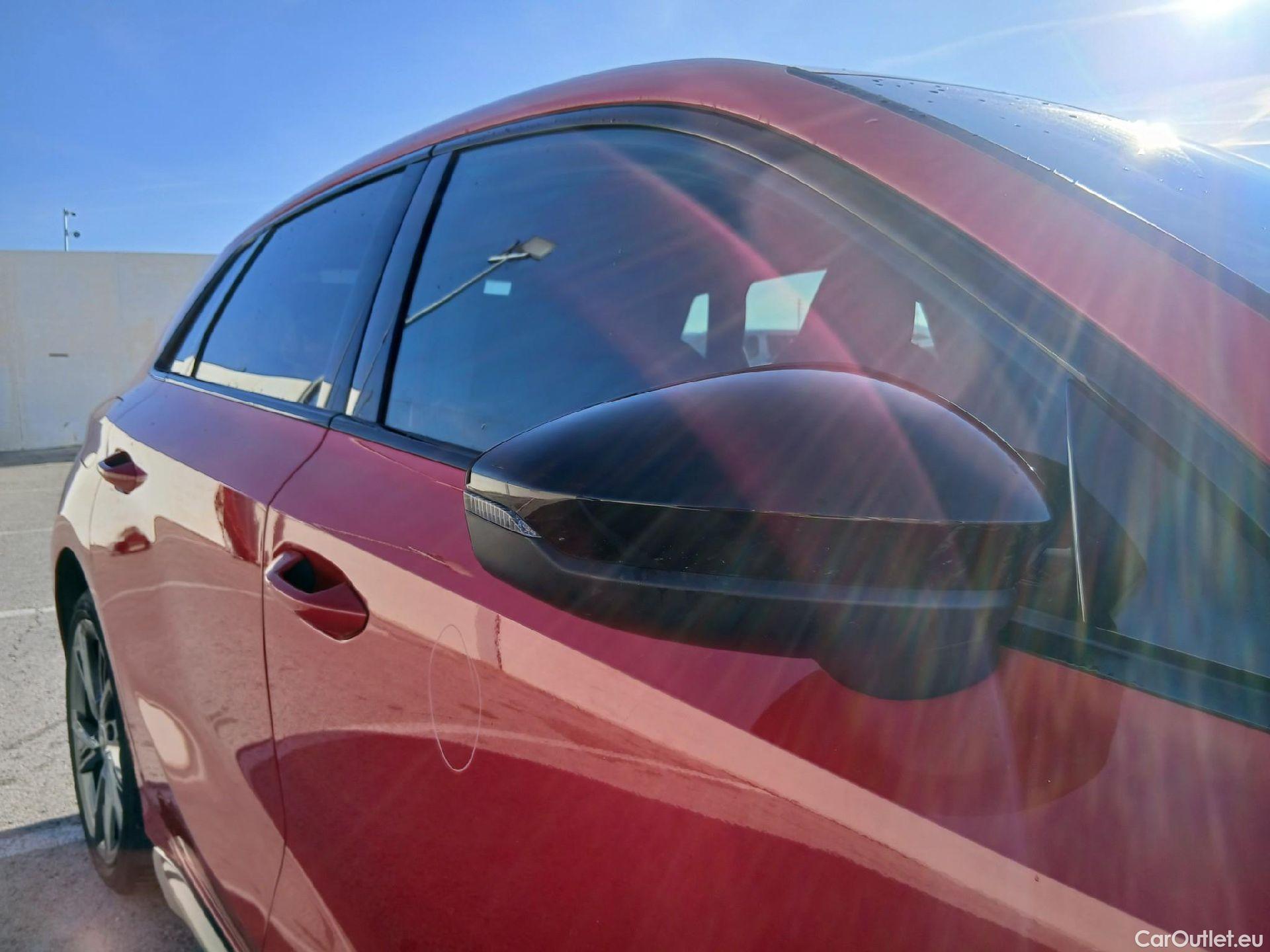  Audi  A3 AUDI  / 2020 / 5P / berlina con portón Sportback S line 40 TFSI e 150kW S tron #54