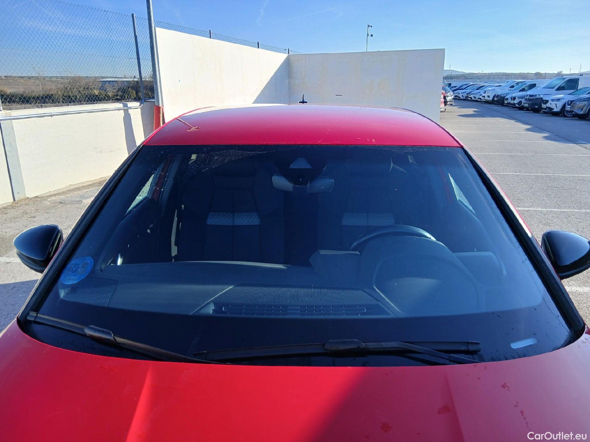  Audi  A3 AUDI  / 2020 / 5P / berlina con portón Sportback S line 40 TFSI e 150kW S tron #1