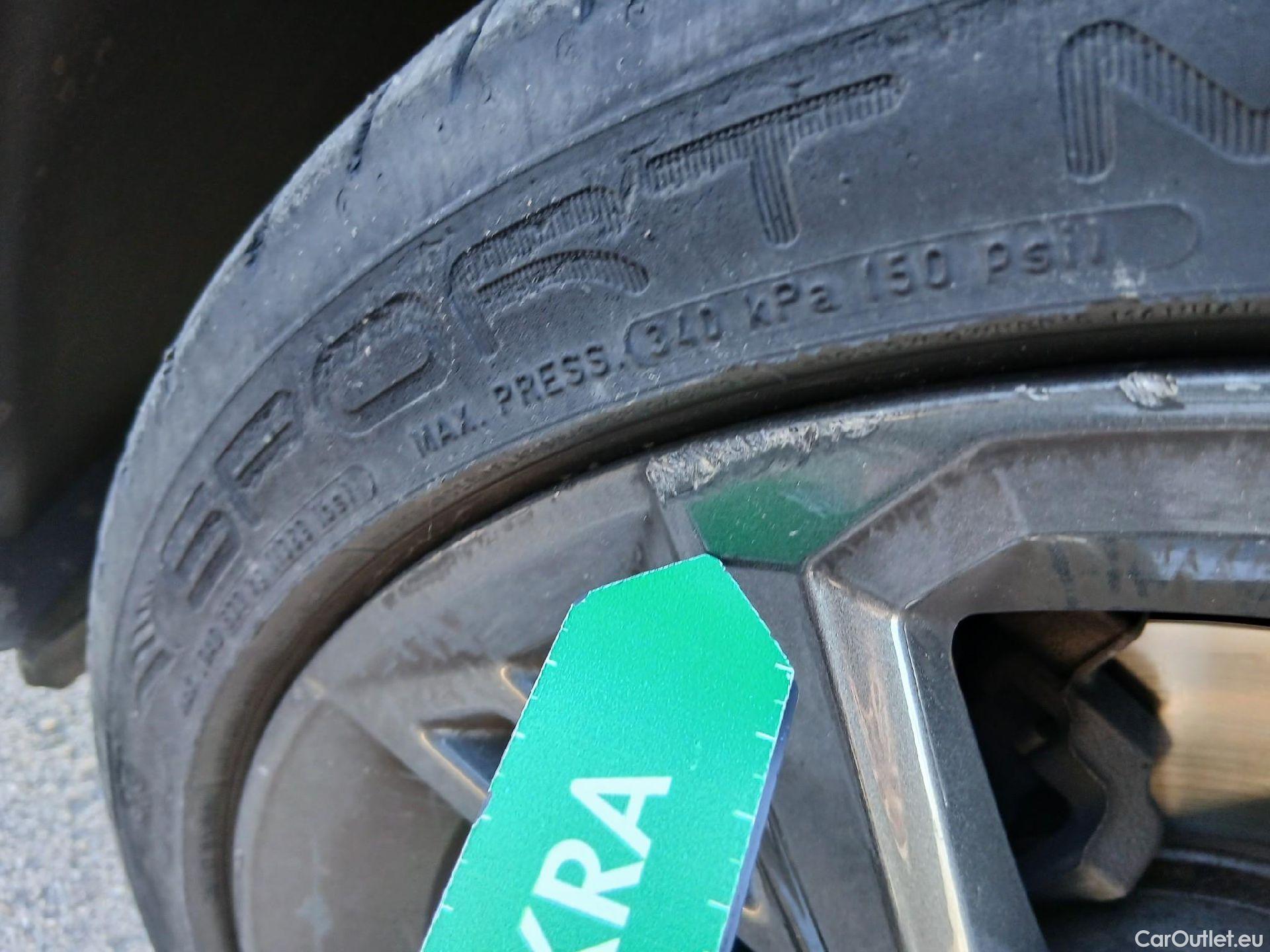  Audi  A3 AUDI  / 2020 / 5P / berlina con portón Sportback S line 40 TFSI e 150kW S tron #10