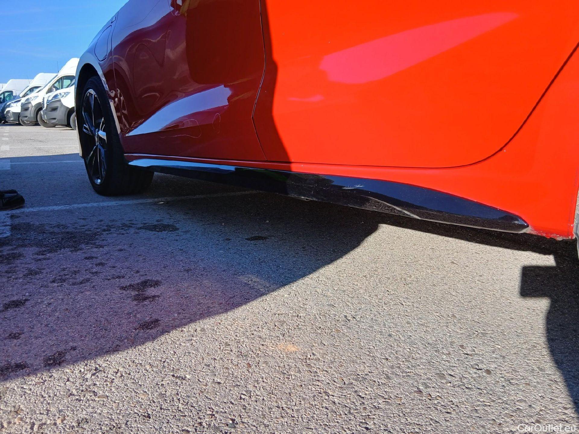  Audi  A3 AUDI  / 2020 / 5P / berlina con portón Sportback S line 40 TFSI e 150kW S tron #16