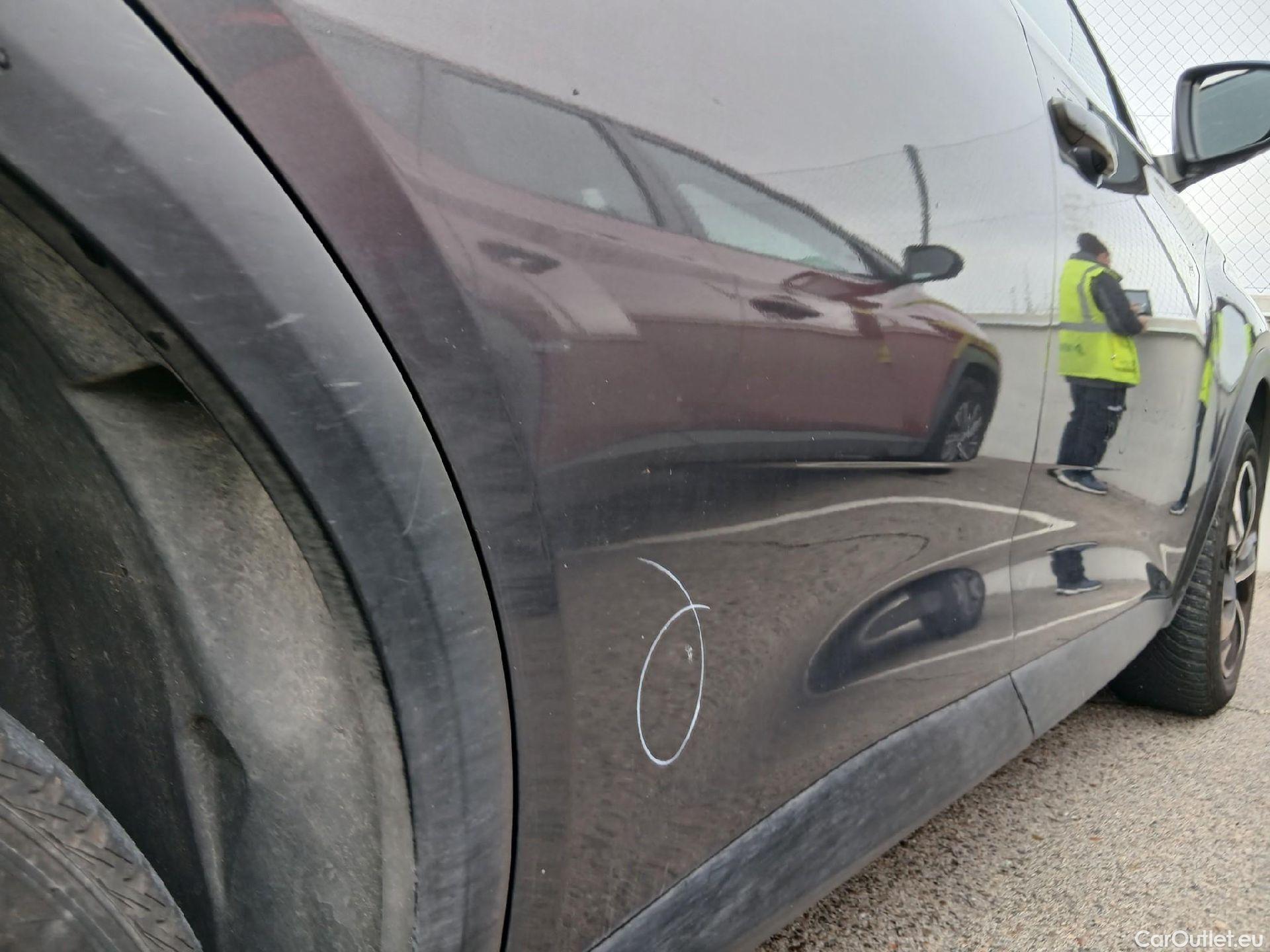  DS  DS7 DS DS 7 Crossback / 2017 / 5P / todoterreno BlueHDi DE 96kW (130CV) Auto. CHIC (AC) #35