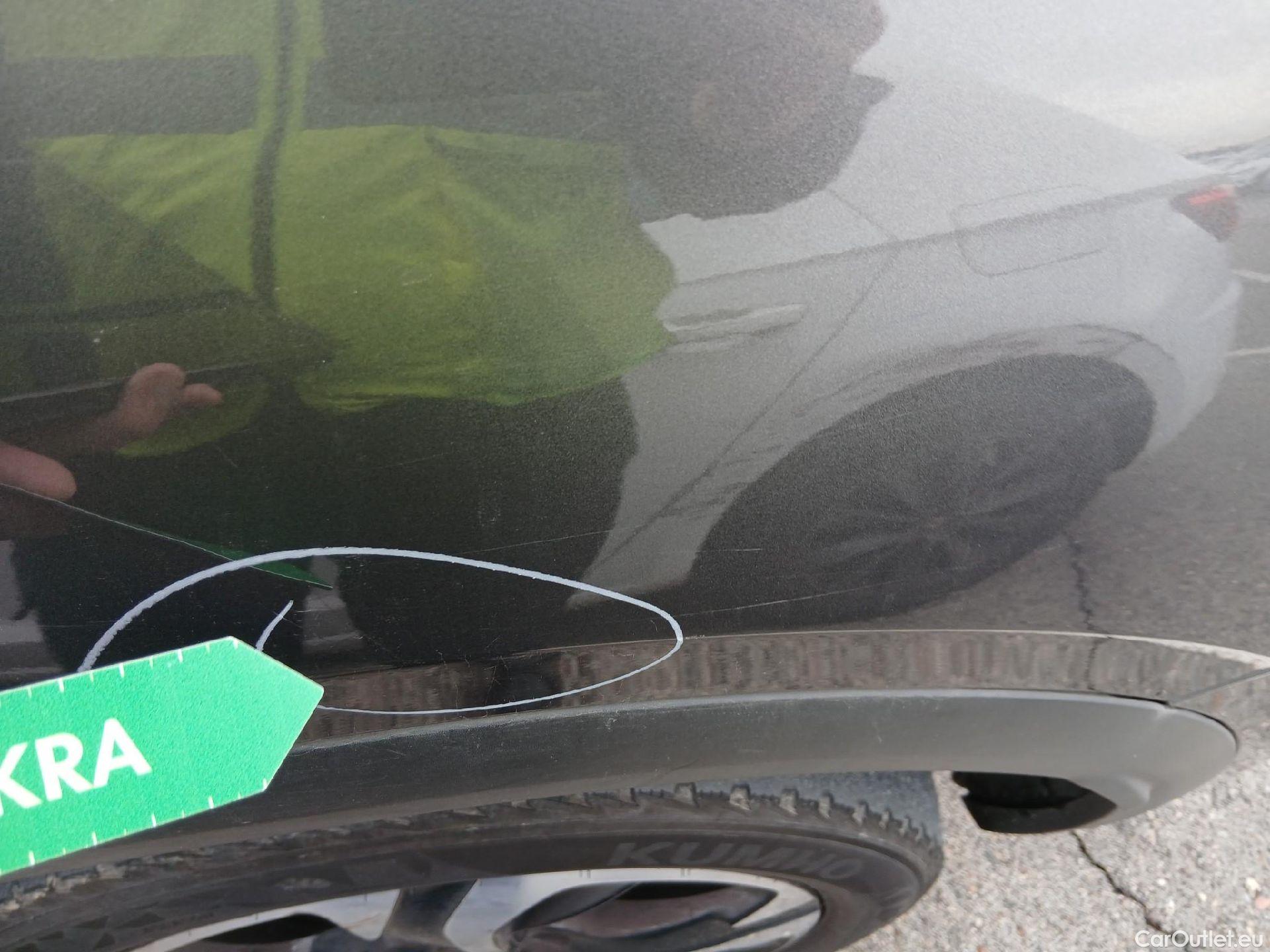  DS  DS7 DS DS 7 Crossback / 2017 / 5P / todoterreno BlueHDi DE 96kW (130CV) Auto. CHIC (AC) #24