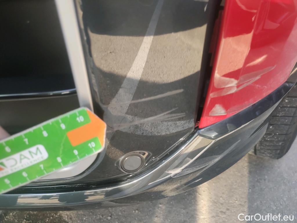  Audi  Q2 AUDI  / 2016 / 5P / todoterreno Design 30 TDI 85kW (116CV) S tronic #36