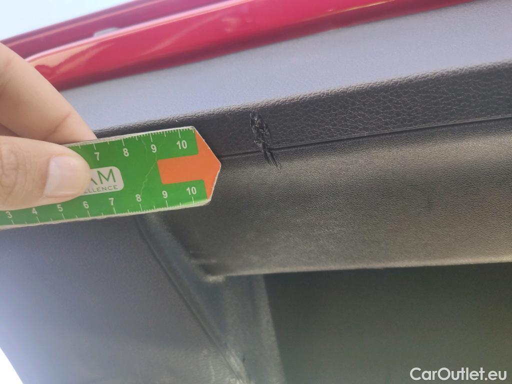  Audi  Q2 AUDI  / 2016 / 5P / todoterreno Design 30 TDI 85kW (116CV) S tronic #23