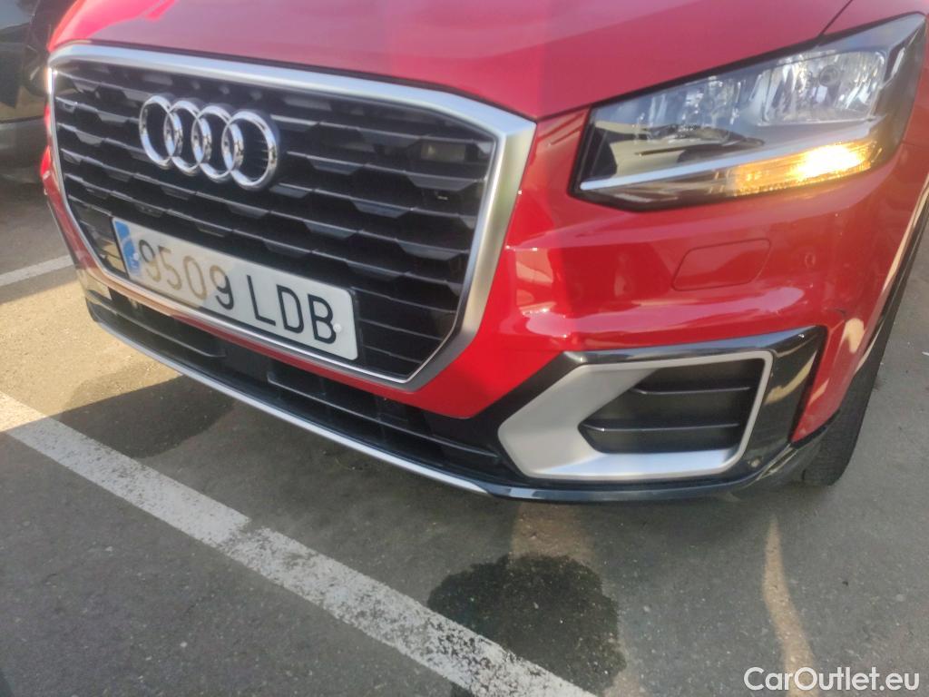 Audi  Q2 AUDI  / 2016 / 5P / todoterreno Design 30 TDI 85kW (116CV) S tronic #37
