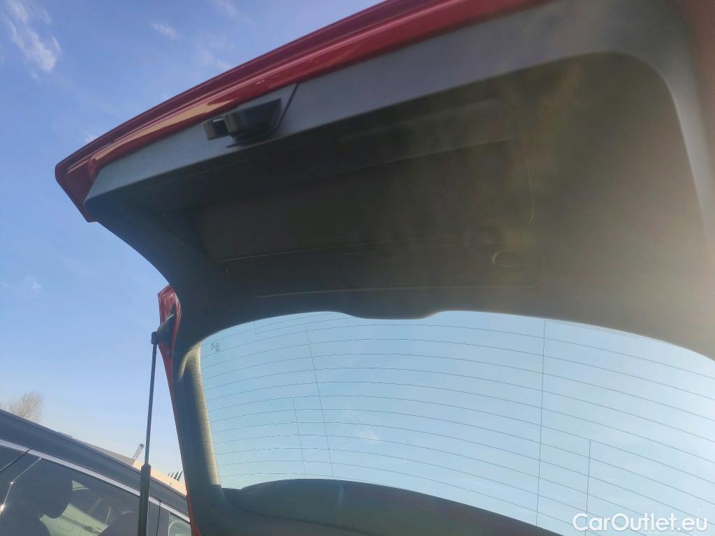  Audi  Q2 AUDI  / 2016 / 5P / todoterreno Design 30 TDI 85kW (116CV) S tronic #22