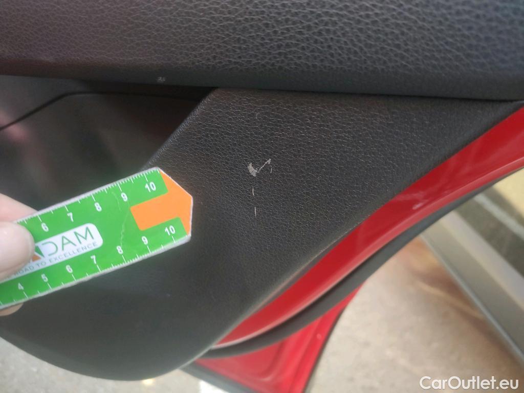  Audi  Q2 AUDI  / 2016 / 5P / todoterreno Design 30 TDI 85kW (116CV) S tronic #21