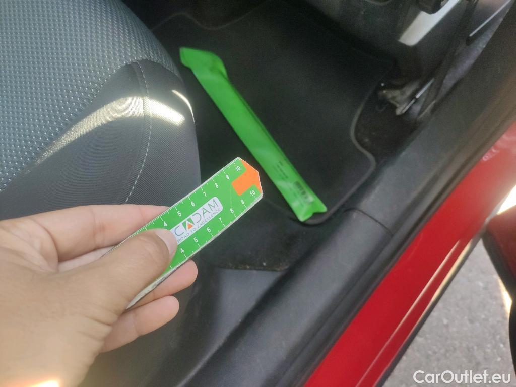  Audi  Q2 AUDI  / 2016 / 5P / todoterreno Design 30 TDI 85kW (116CV) S tronic #41