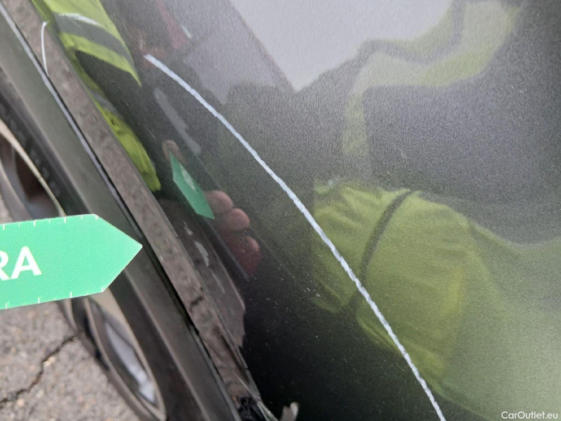  DS  DS7 DS DS 7 Crossback / 2017 / 5P / todoterreno BlueHDi DE 96kW (130CV) Auto. CHIC (AC) #39