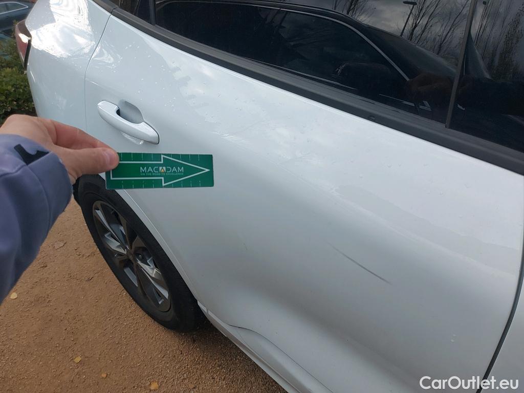  Ford  Kuga FORD  / 2019 / 5P / todoterreno ST-Line X 2.5 Duratec PHEV 165kW Auto #15