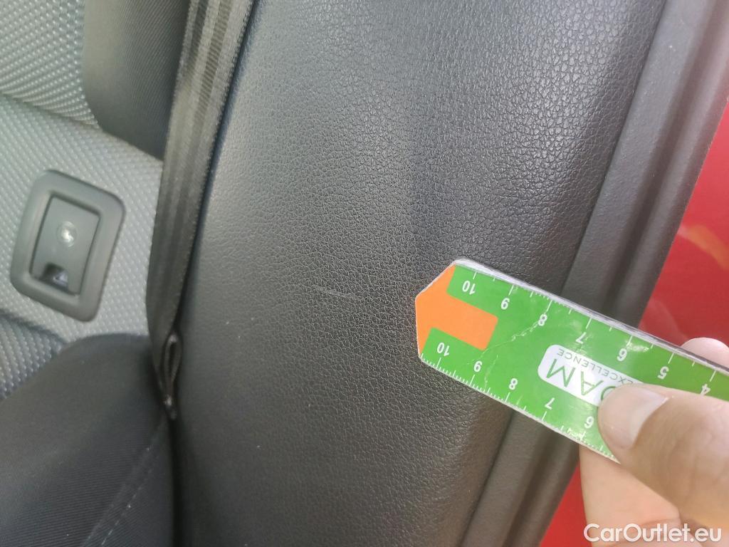  Audi  Q2 AUDI  / 2016 / 5P / todoterreno Design 30 TDI 85kW (116CV) S tronic #19