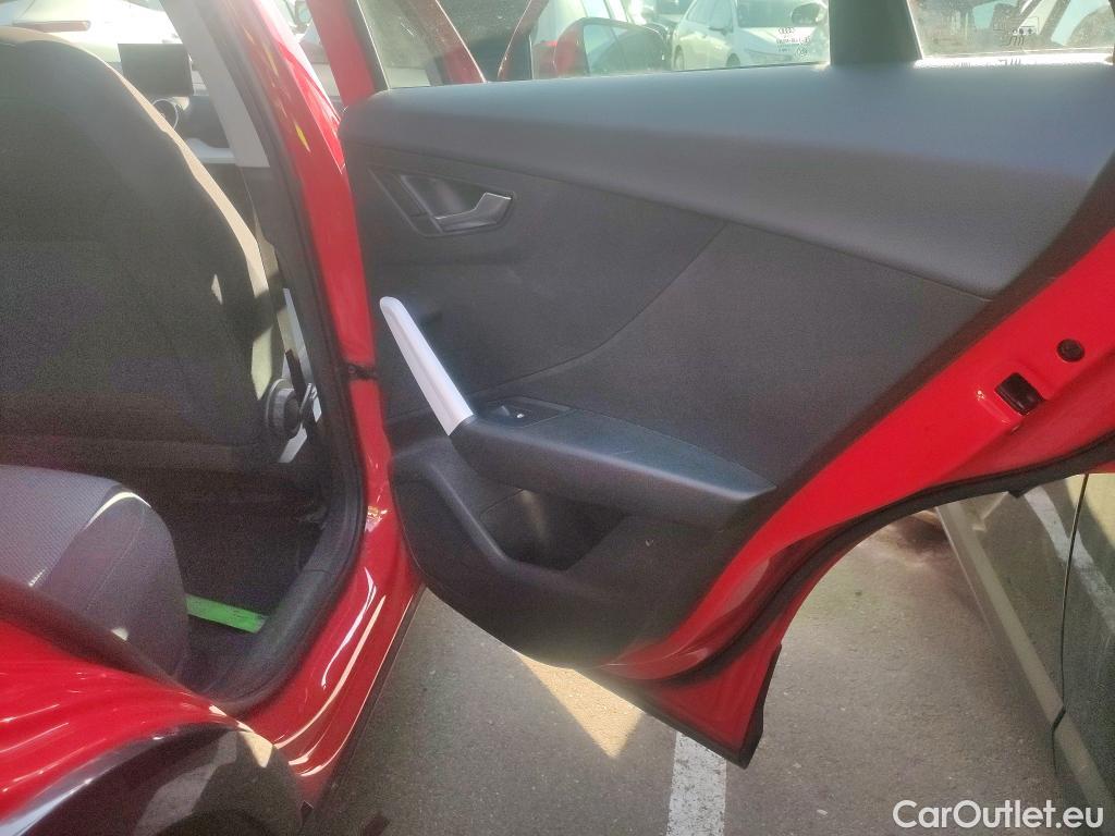  Audi  Q2 AUDI  / 2016 / 5P / todoterreno Design 30 TDI 85kW (116CV) S tronic #20