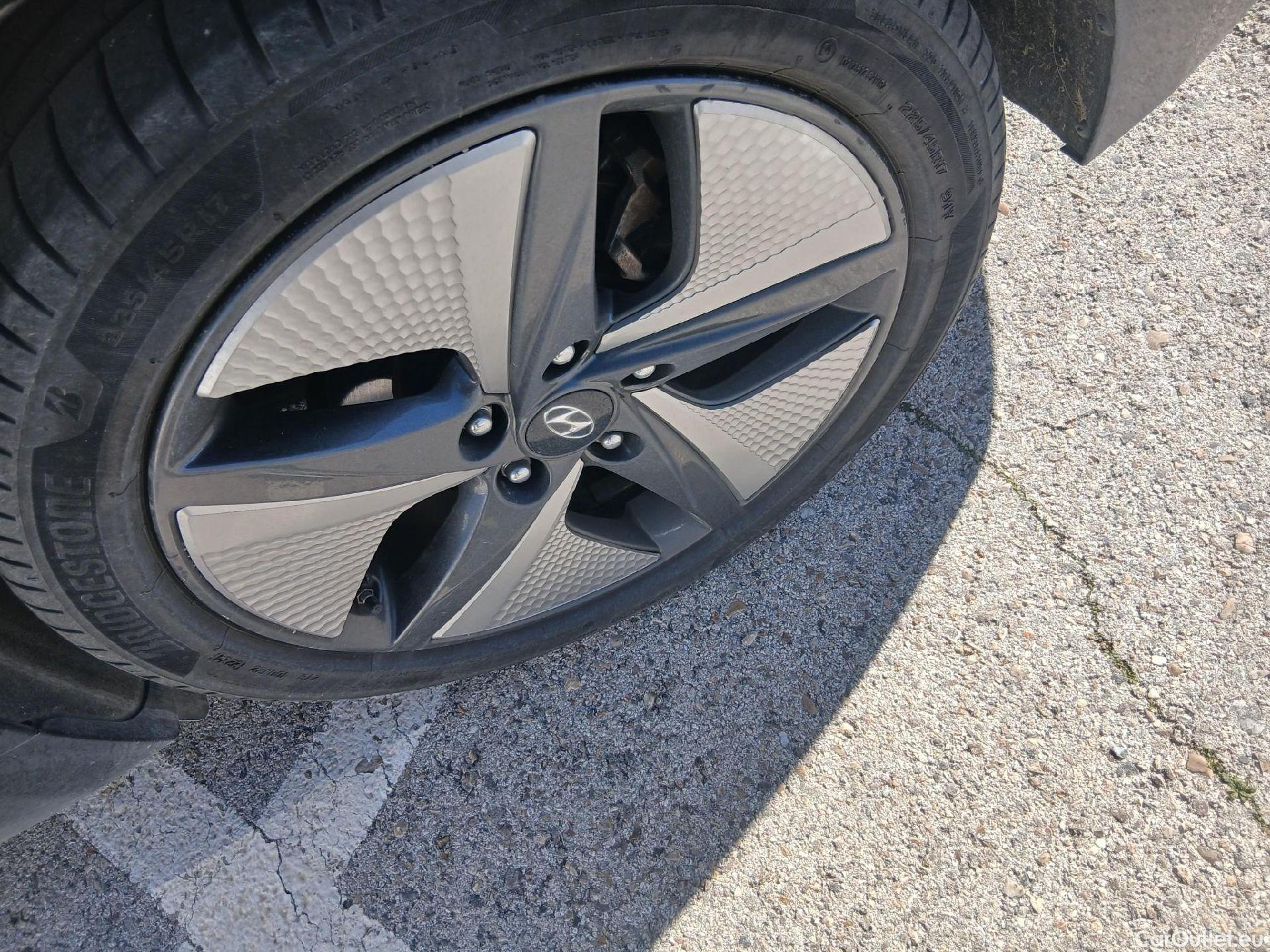  Hyundai   Ioniq HYUNDAI / 2019 / 5P / berlina con portón 1.6 GDI HEV Tecno DCT #23