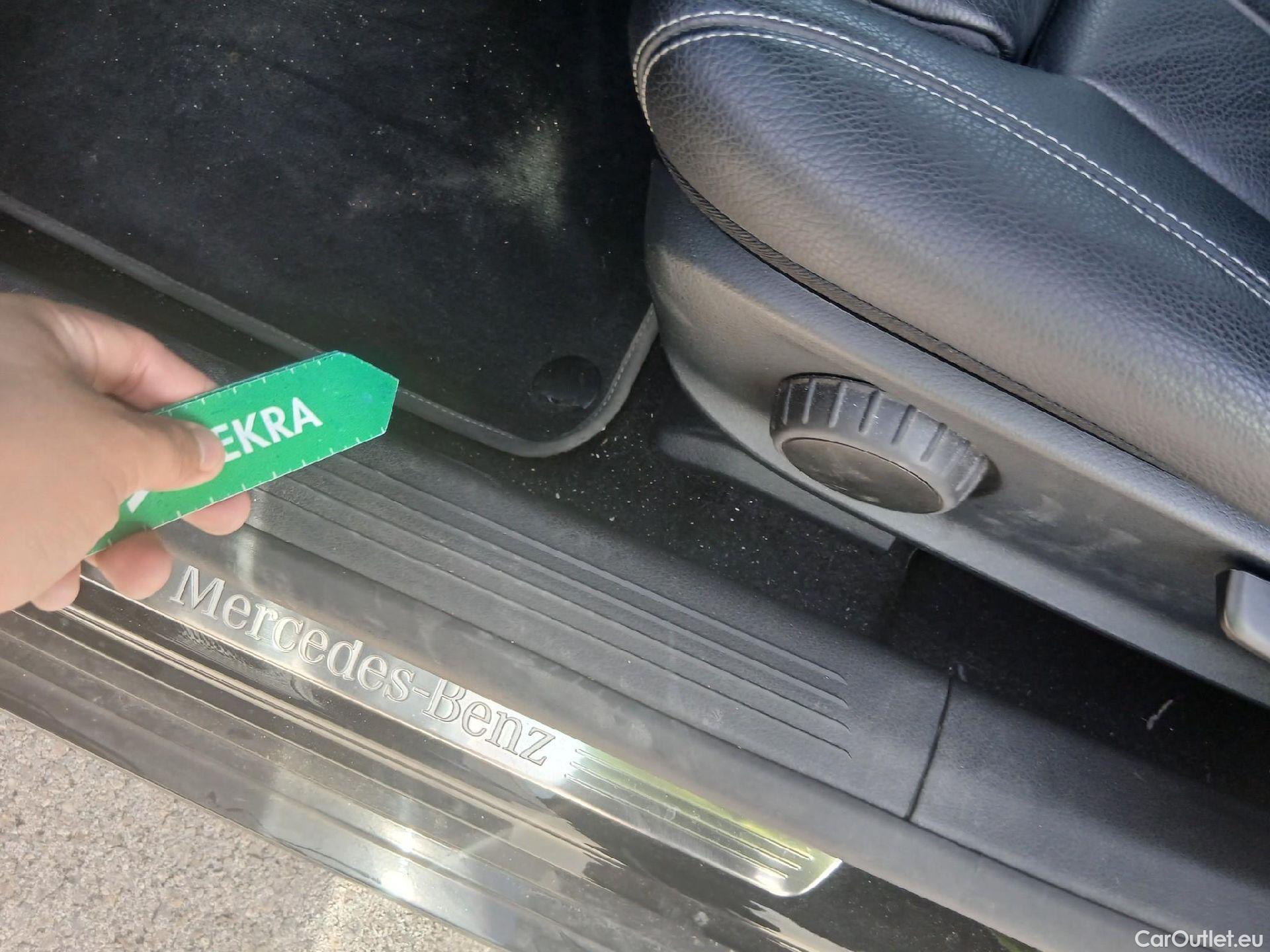  Mercedes  CLA-Klasse MERCEDES-BENZ CLA / 2019 / 5P / familiar CLA 200 D DCT Shooting Brake #3