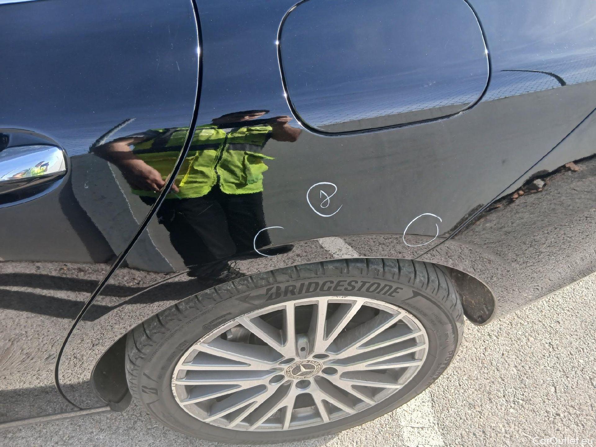  Mercedes  CLA-Klasse MERCEDES-BENZ CLA / 2019 / 5P / familiar CLA 200 D DCT Shooting Brake #14