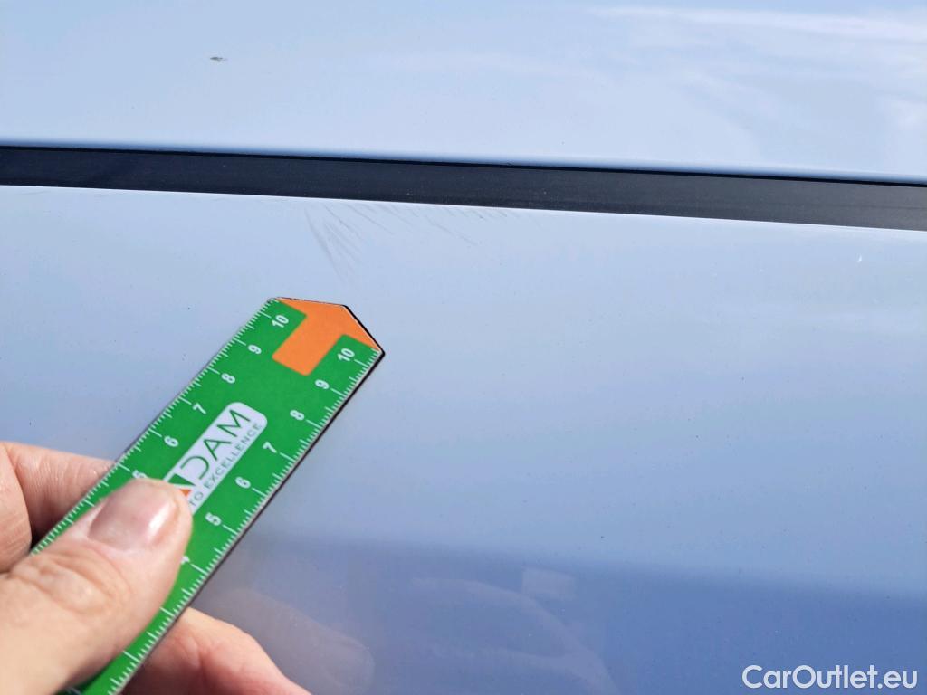  KIA  Cee'd KIA Ceed / 2018 / 5P / berlina con portón 1.0 MHEV 88kW (120CV) Drive DCT #28