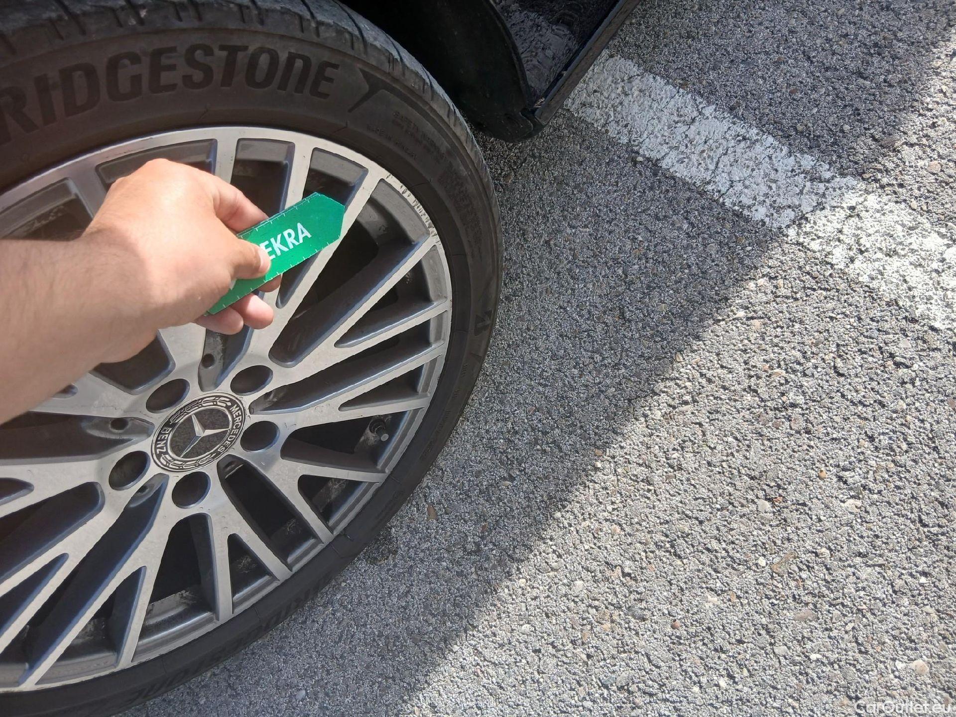  Mercedes  CLA-Klasse MERCEDES-BENZ CLA / 2019 / 5P / familiar CLA 200 D DCT Shooting Brake #7