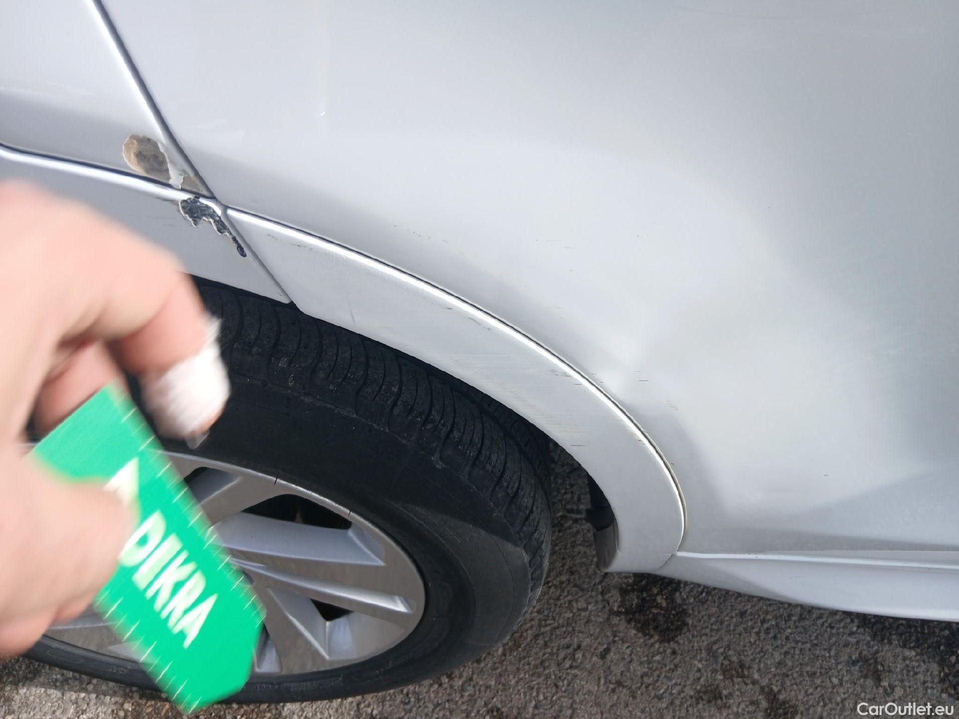  Land Rover  Discovery LAND ROVER  Sport / 2019 / 5P / todoterreno 2.0D I4-L.Flw 150 PS AWD R-Dynamic Base #18