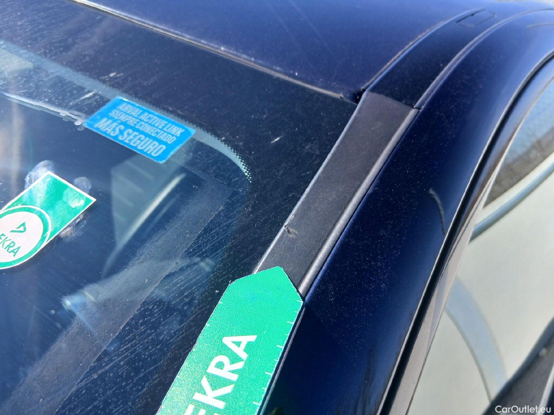  Mercedes  C-Klasse MERCEDES-BENZ Clase C / 2021 / 4P / sedán C 220 d #42