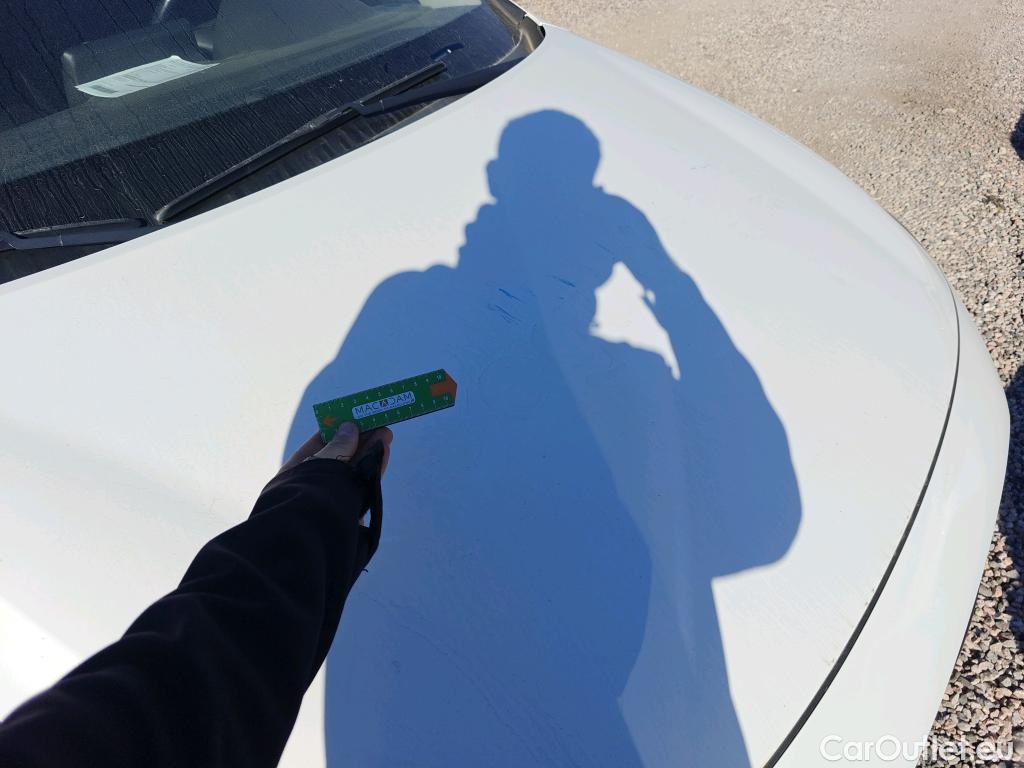  Hyundai  i30 HYUNDAI  / 2020 / 5P / berlina con portón 1.0 TGDI 48V Klass #28