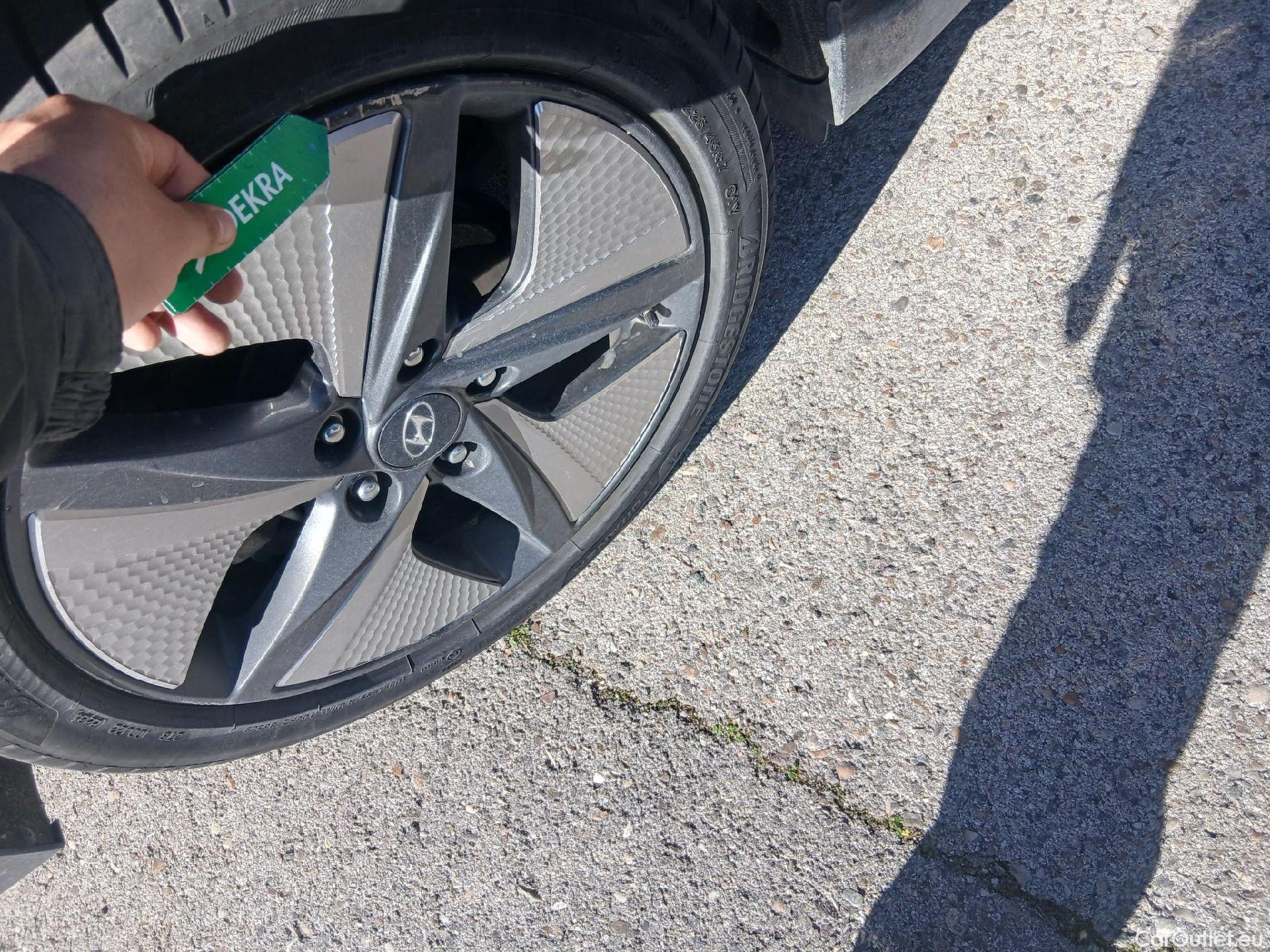  Hyundai   Ioniq HYUNDAI / 2019 / 5P / berlina con portón 1.6 GDI HEV Tecno DCT #32