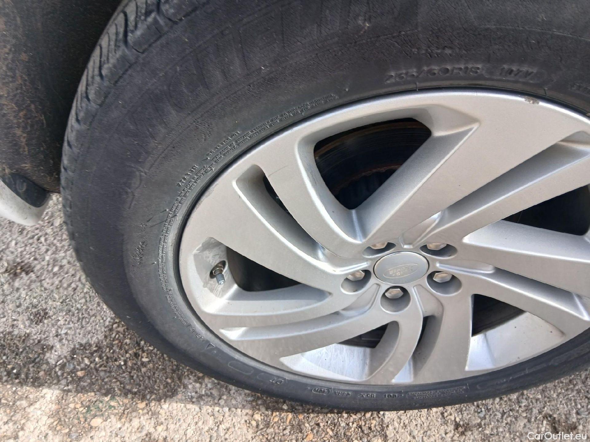  Land Rover  Discovery LAND ROVER  Sport / 2019 / 5P / todoterreno 2.0D I4-L.Flw 150 PS AWD R-Dynamic Base #21