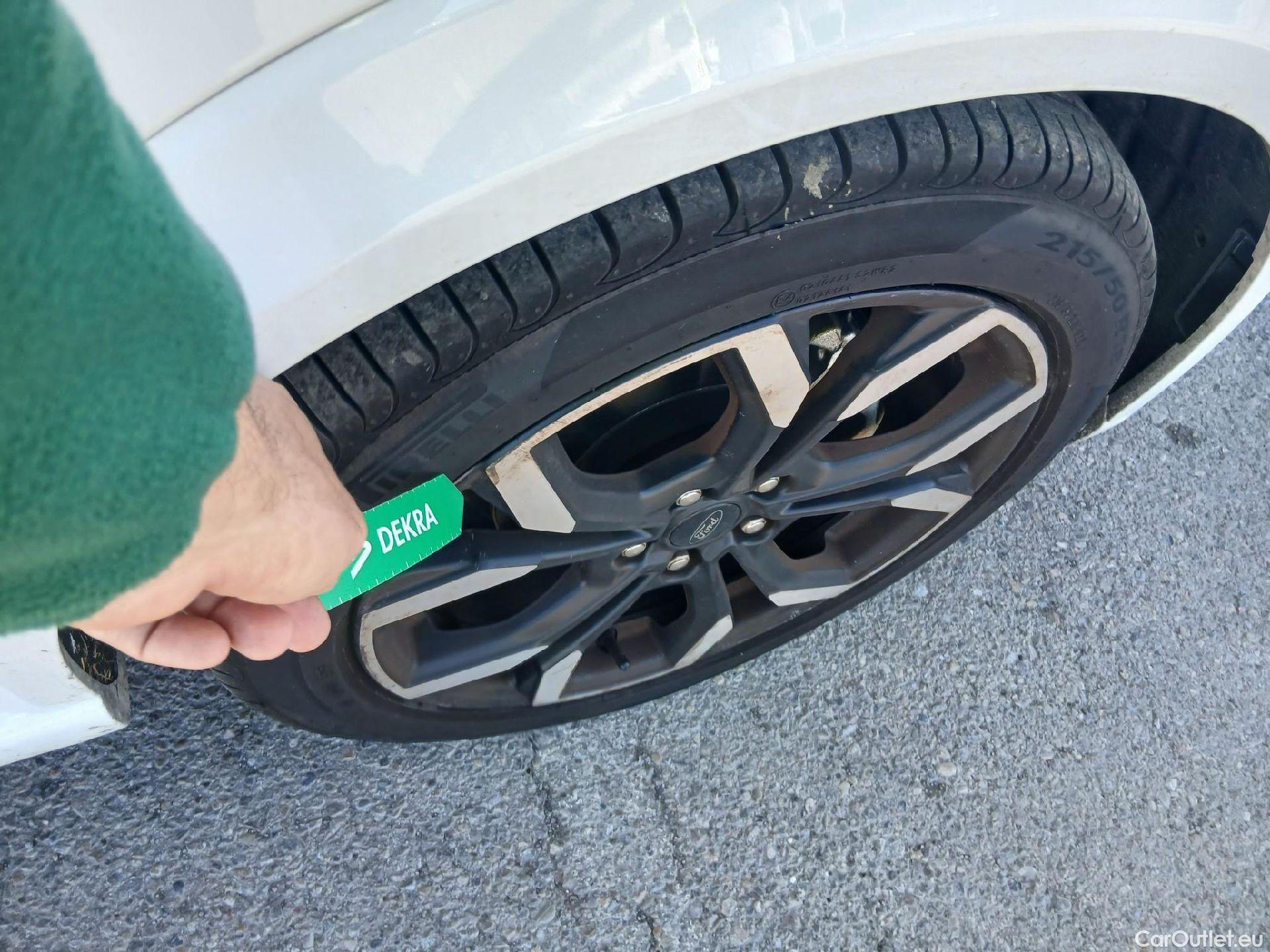  Ford  Puma FORD  / 2019 / 5P / todoterreno 1.0 EcoBoost 125cv ST-Line X MHEV #29