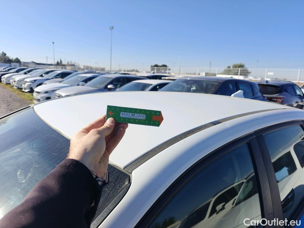  Hyundai  i30 HYUNDAI  / 2020 / 5P / berlina con portón 1.0 TGDI 48V Klass #19