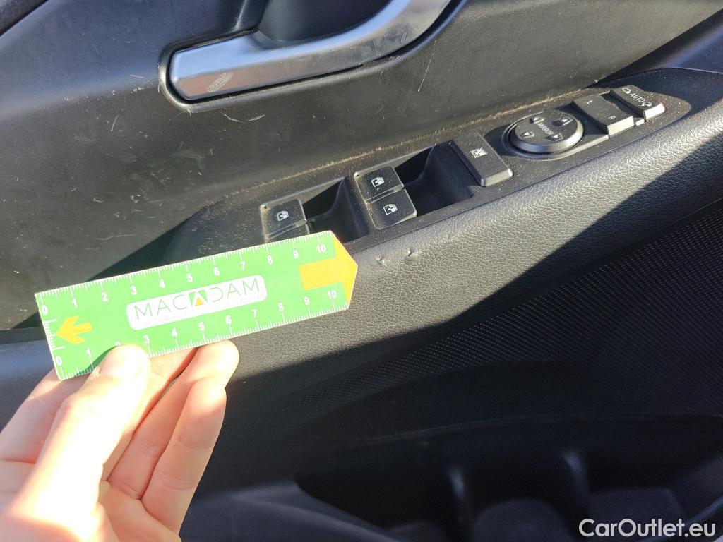  Hyundai  i30 HYUNDAI  / 2020 / 5P / berlina con portón 1.0 TGDI 48V Klass #34